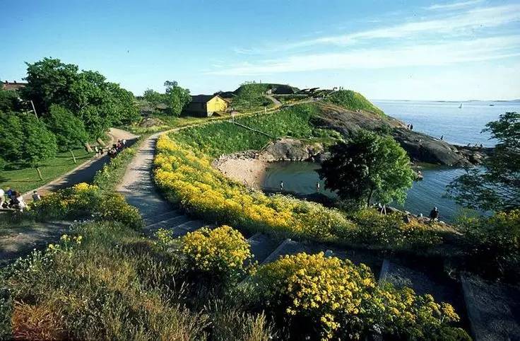 芬兰首都赫尔辛基,赫尔辛基24小时地铁