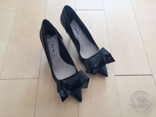 尖头平底鞋valentino,一周看点完整版