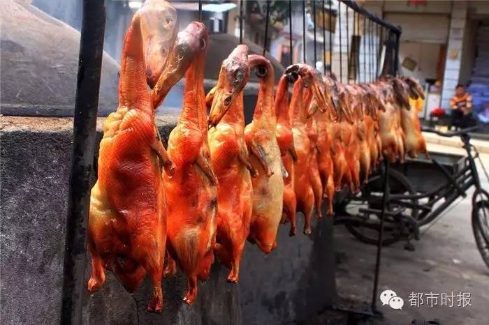 食色云南丨热天泡温泉别样的感受宜良泡温泉吃麻鸭端午走起