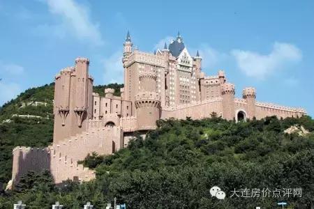 大连星海曾经的大船,大连星海广场标志性建筑是什么