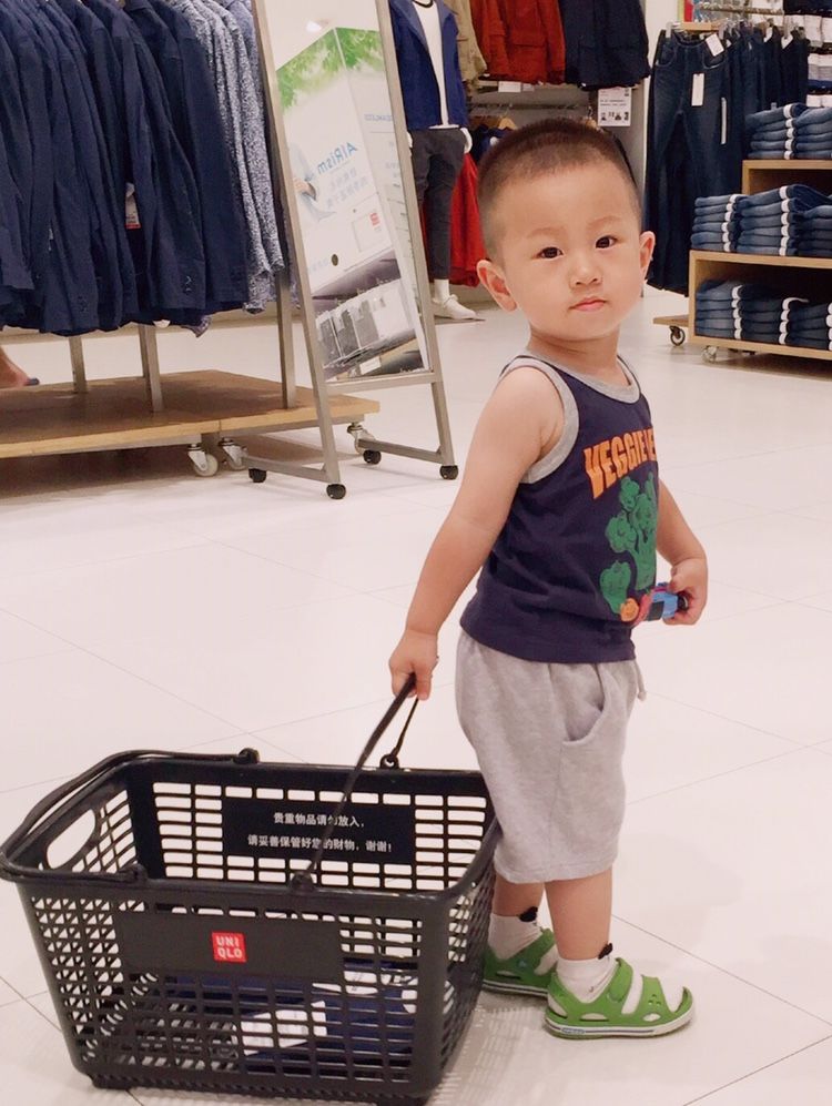 品牌童装清仓大放送,童装大清仓视频