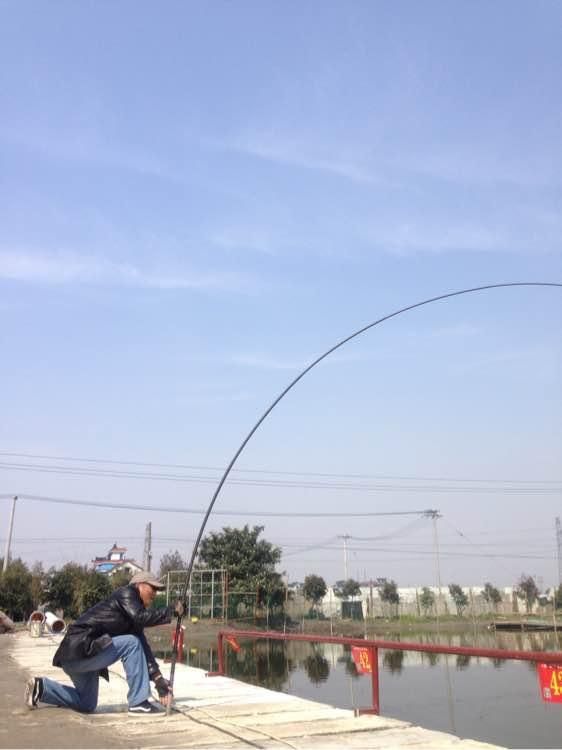 大鱼钓鲟鱼视频,钓鲟鱼视频300斤以上完整版