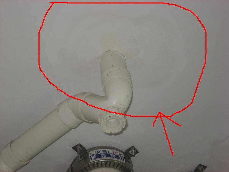 售楼人员隐瞒房子漏水,售楼经理揭秘内幕