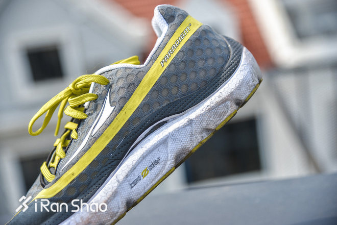 TopX|硬碰硬较量四款主流缓冲跑鞋横评对比