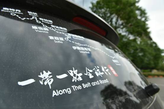 超多美图慎入！开神车，走丝路，这些不可思议的美景就在中国！