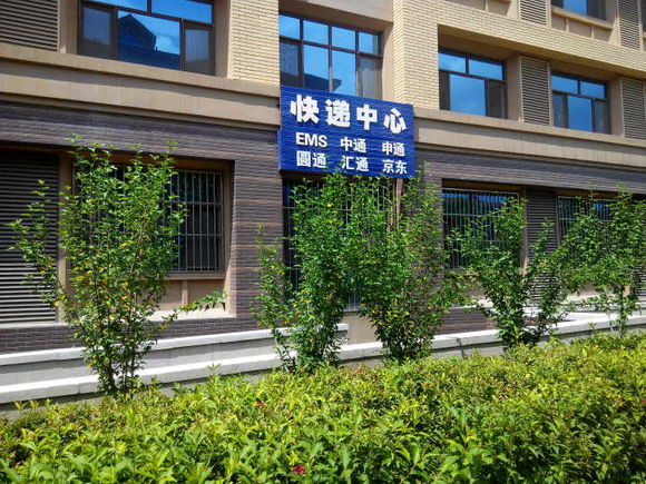 太原理工大学学姐迎新,新生怎么去太原理工大学