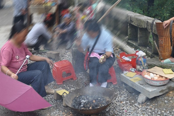 贵州烧蛋治病是真的吗,贵州民间烧鸡蛋治病事件