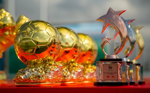 从中国足球看团队精神,从中国足球看国民体育