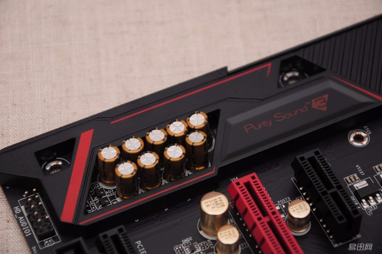 据说这板子和机箱搭配能释放洪荒之力