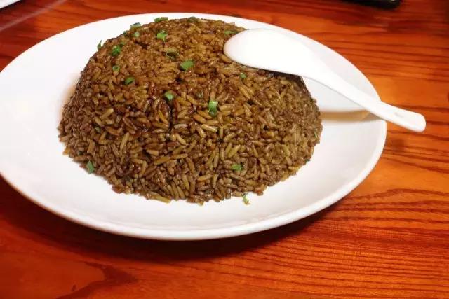 全城“通缉”湖南籍人士，这家传承400年的老店要请你吃臭豆腐