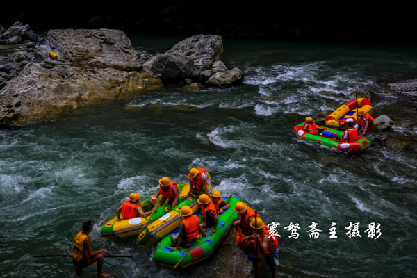 山水重庆美丽之城,中国爱情圣地阿依河