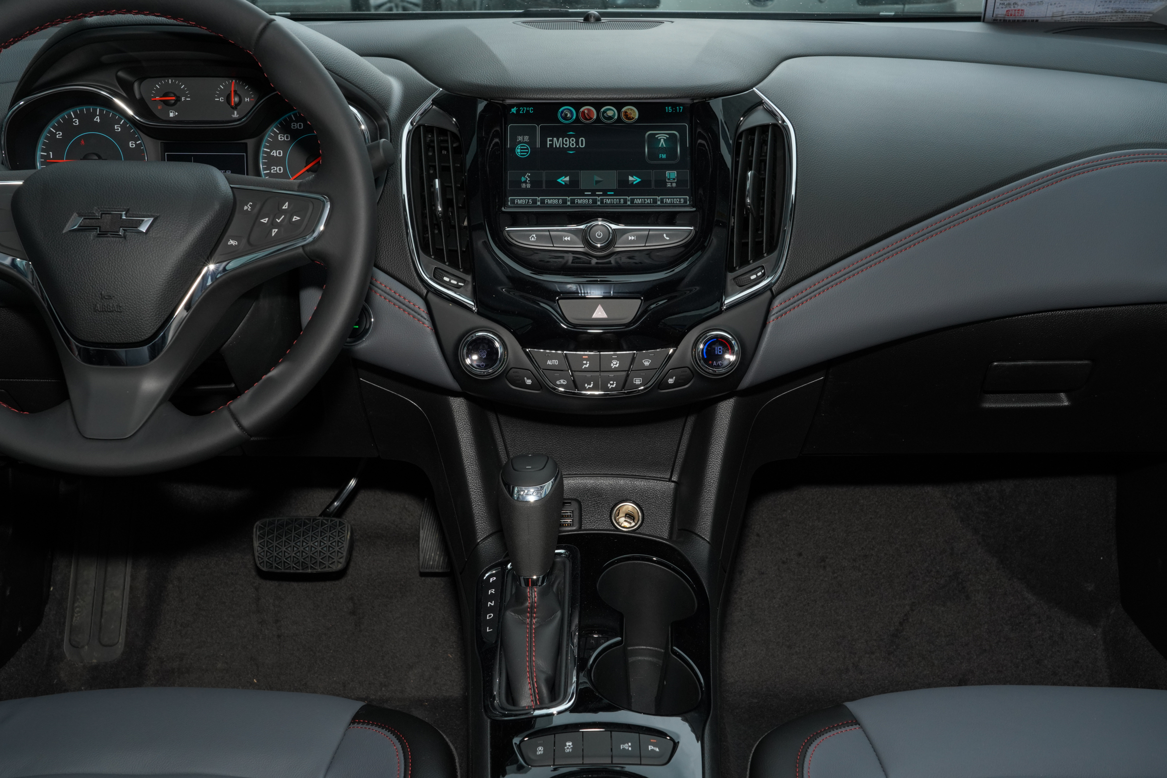 年轻人千万不要碰老豪车,买科鲁兹十个忠告