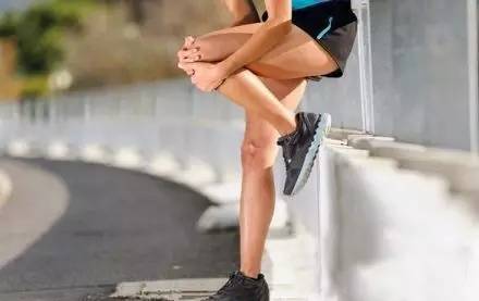 倪海厦治疗膝关节积液,膝关节积液可以热敷吗