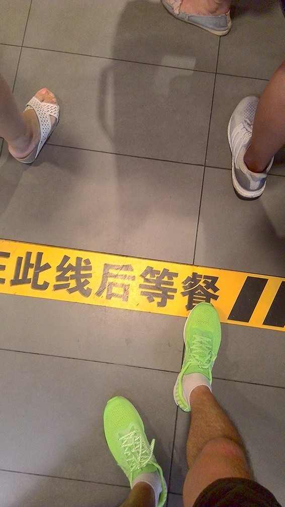 李宁轻跑13代,李宁13值不值得入手