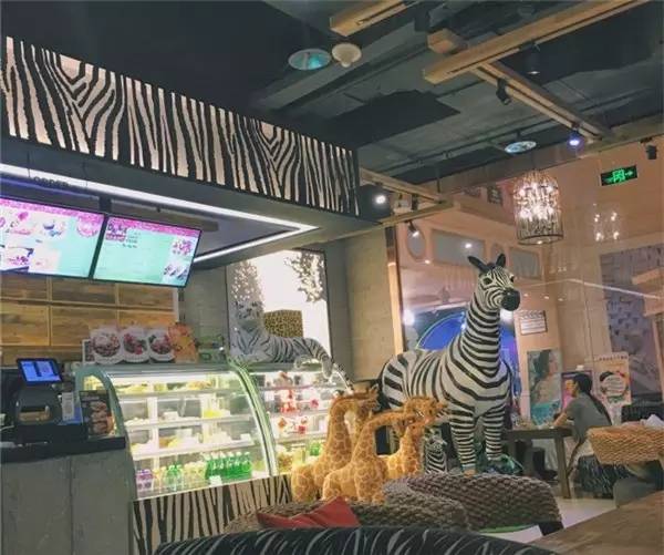 西安钟楼附近高档餐厅,西安必去的高消费餐厅