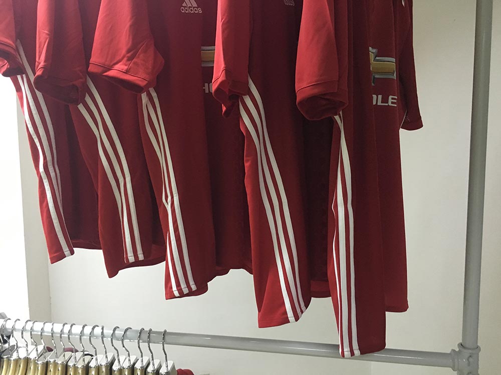 超爆款!曼联“上帝”伊布联赛/杯赛印号评测+英超真假臂章区别