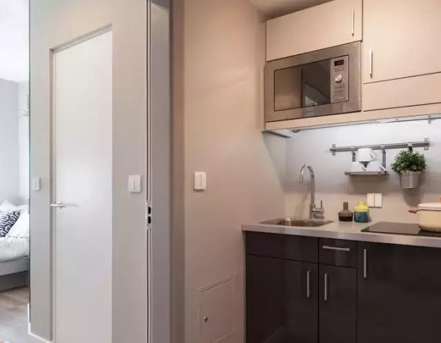 这个年青人造的公寓，让我好想立马住进去！功能太全了！