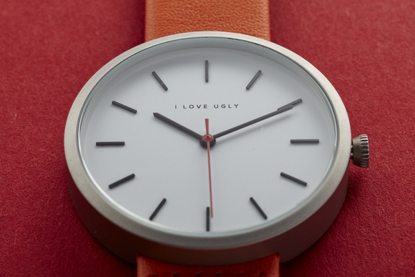 适合年轻人的5款时尚简约手表,年轻人的一款简约风手表