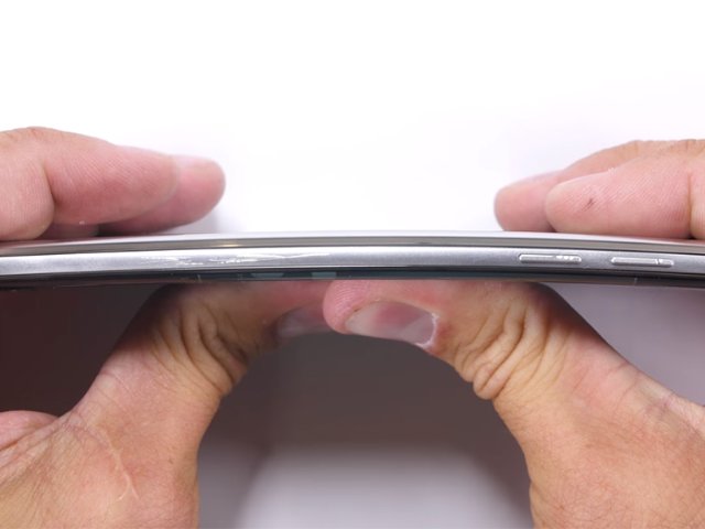 三星note10屏幕防刮测试,三星note7防水测试