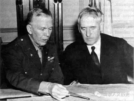 马歇尔传奇:童年吃剩饭考倒第一,年老生病丘吉尔毛*东泽**都问候