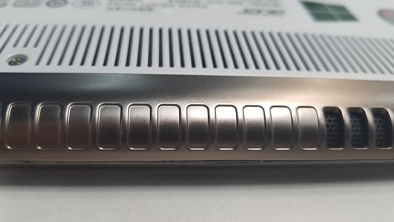 「钉科技评测」宏碁蜂鸟S5-371：轻薄实力派