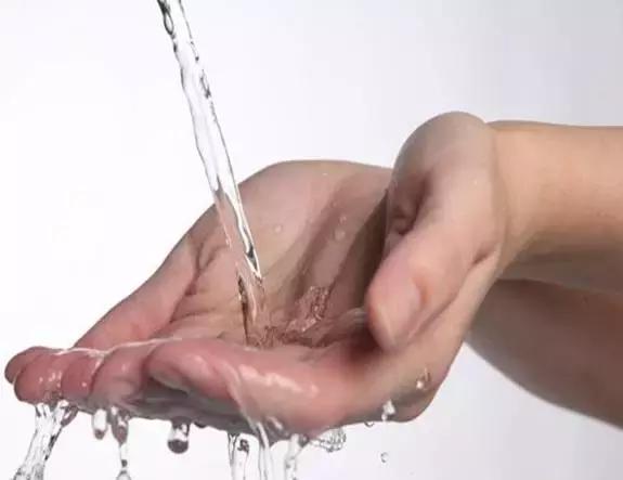 宝宝病毒性腹泻是什么原因引起的,小孩春季腹泻呕吐是什么原因引起