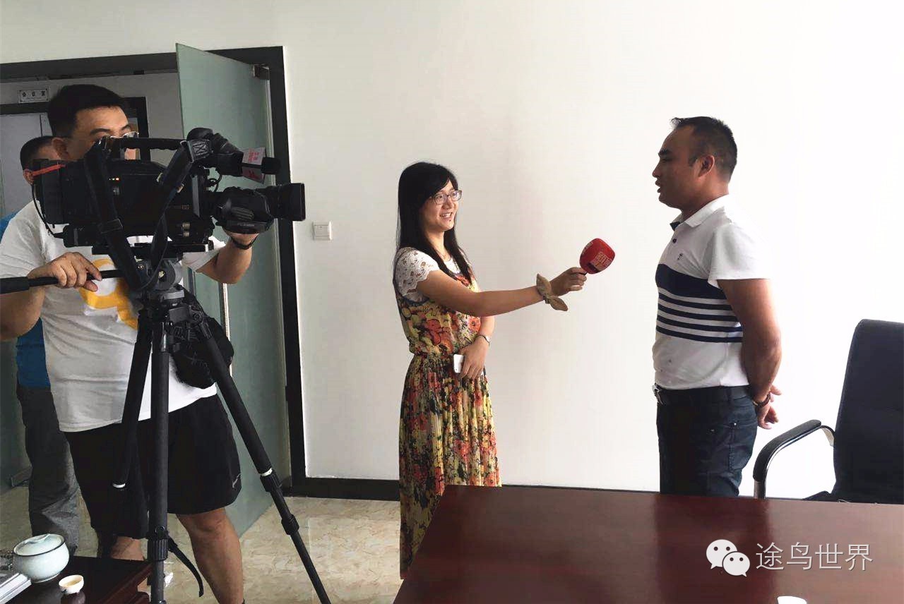 你当他是腼腆的逐梦者，却想不到是这样的霸道总裁