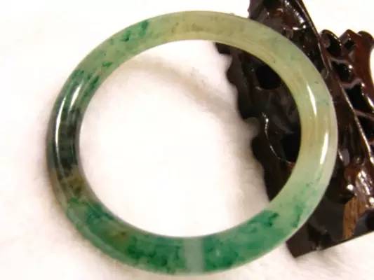 珠宝知识讲解短视频如何入门,做黄金珠宝销售需要学哪些知识