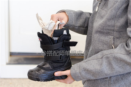 新鞋子磨脚最有效方法,新鞋子磨脚后跟怎么办最快的方法