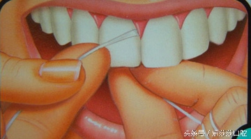 牙缝里卡了小小的鱼刺怎么拔出来,牙缝深处的菜叶怎么弄出来