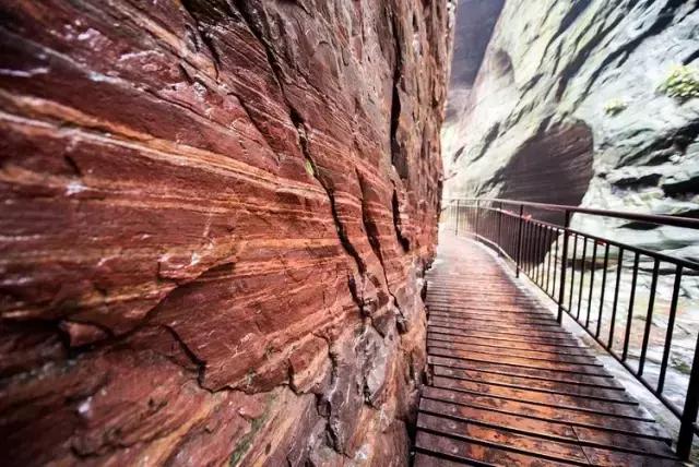 悬泉飞瀑的风景图,悬泉山瀑布在什么地方