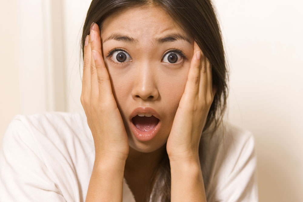 身上出现小红点是过敏吗,宝宝过敏起红疹需要吃过敏药吗