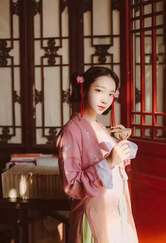 中国汉服穿搭女,好看的汉服搭配女