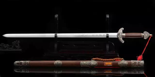 花纹钢乾隆宝剑,乾隆年制宝剑