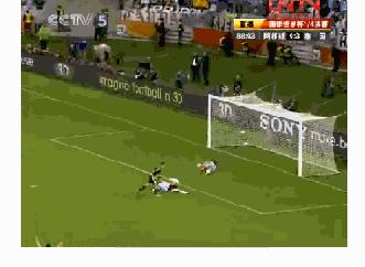 绿茵场庆祝动作,足球庆祝动作克洛泽