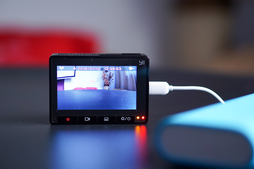 小蚁智能行车记录仪拆解,小蚁智能摄像机和360