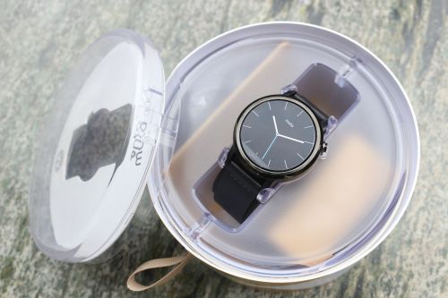 moto360手表一代二代对比,ticwatchmoto360