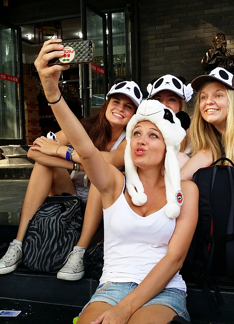 街拍都用什么手机,手机街拍视频教程