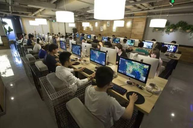 东莞好点的网咖,东莞清溪摩登网咖