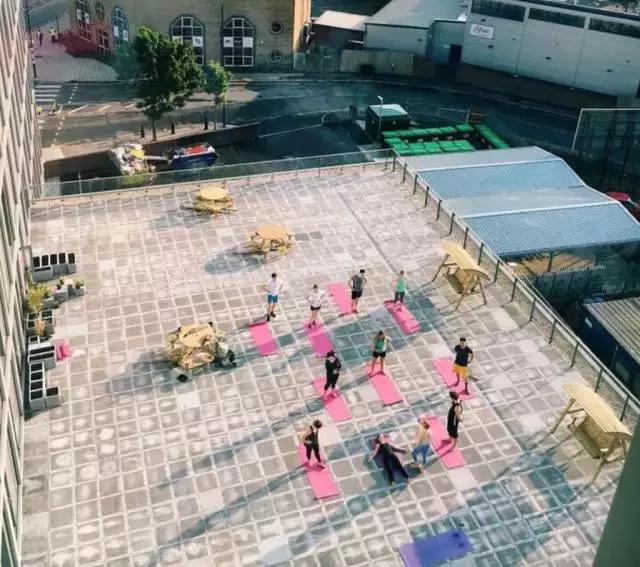 看了这个年青人造的公寓，让小米优家公寓汗颜到底