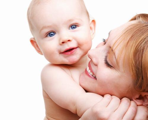 宝宝溢奶后打嗝是怎么回事,宝宝打嗝后又吐怎么回事