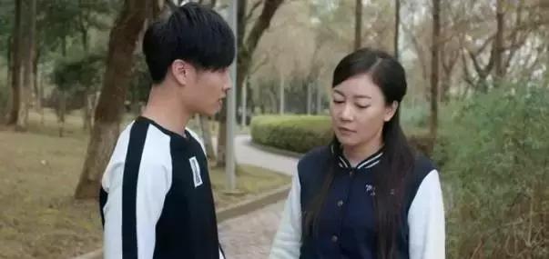 中国肌肉男和胖子的拳击比赛,两个肌肉男的拳击实战