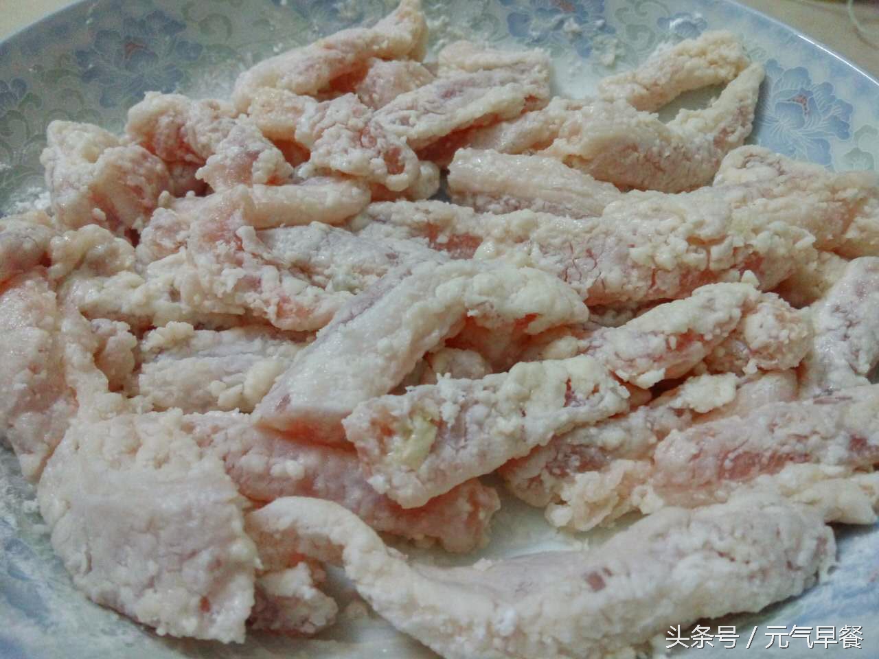 炸牛柳和鸡柳的做法,炸无骨猪柳