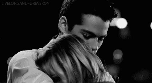 男生身材标准对照表,男人理想身材标准