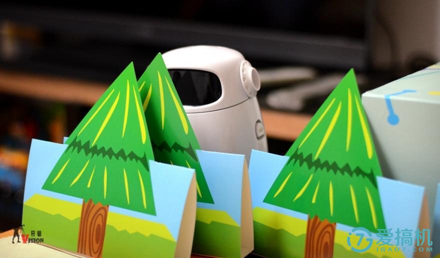 让孩子喜欢编程的视频,小卡智能编程