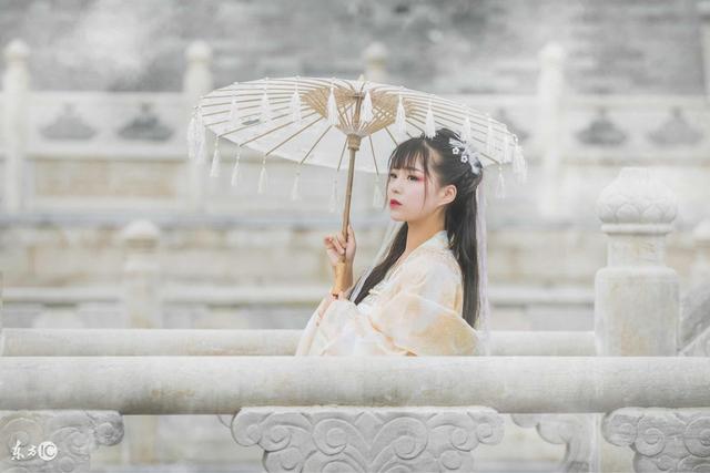 女主女配都是穿越女小说,原女主和穿越女的小说