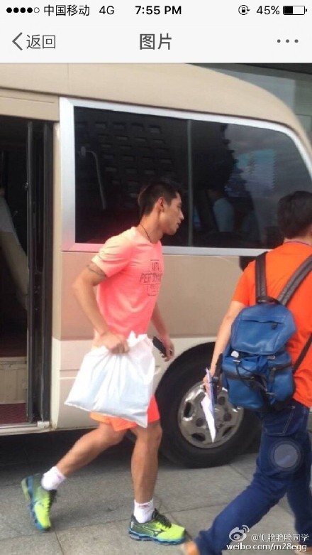 张继科泥石流完整版,张继科最新衣服