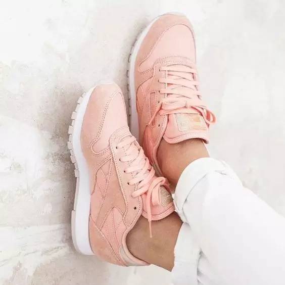 最近很火的小粉鞋,大家心心念念的香云纱鞋子