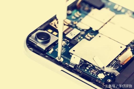 小米5位插线板拆解,小米5pro拆解