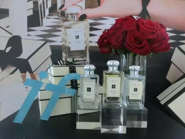 王菲的衣品真的很棒,王菲的穿衣品味绝了